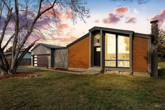 $599,900 | 8020 Hummel Drive, Boise, ID 83709