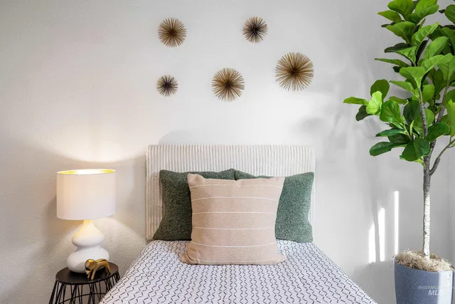 $599,900 | 8020 Hummel Drive, Boise, ID 83709