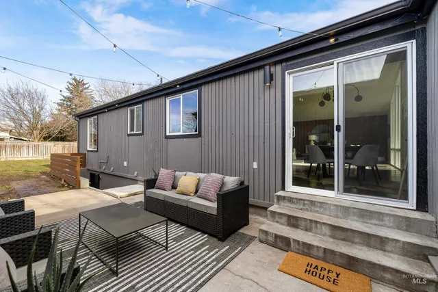 $599,900 | 8020 Hummel Drive, Boise, ID 83709