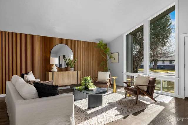 $599,900 | 8020 Hummel Drive, Boise, ID 83709