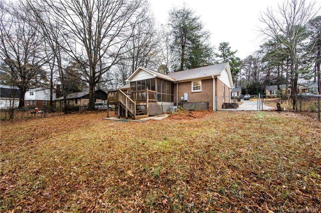 224 Clearbrook Road Matthews, NC 28105 - Photo 14 of 15 Gallery Image 14