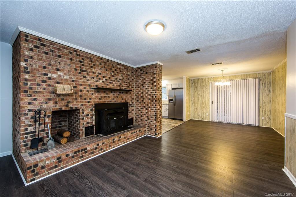 224 Clearbrook Road Matthews, NC 28105 - Photo 6 of 15 Gallery Image 6