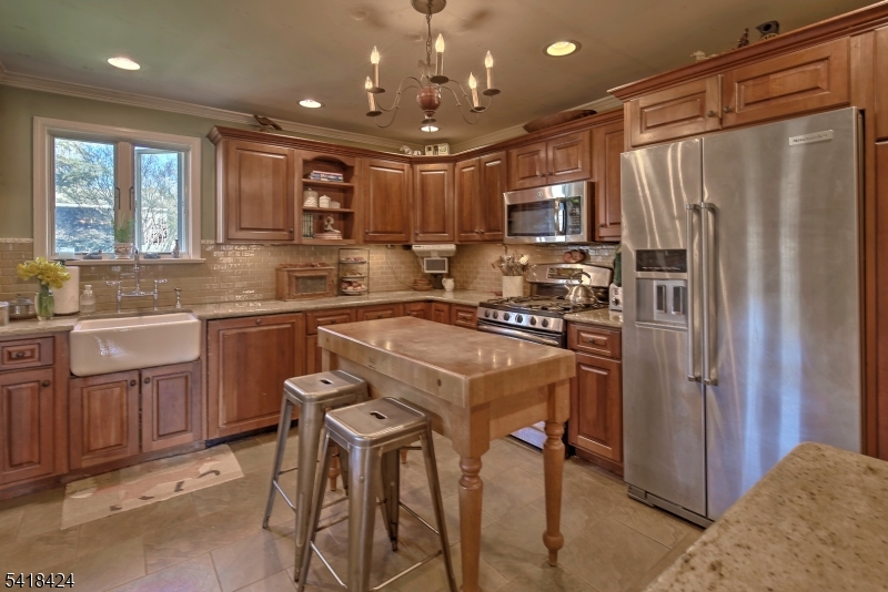 11 Halstead Street Clinton, NJ 08809 - Photo 11 of 30