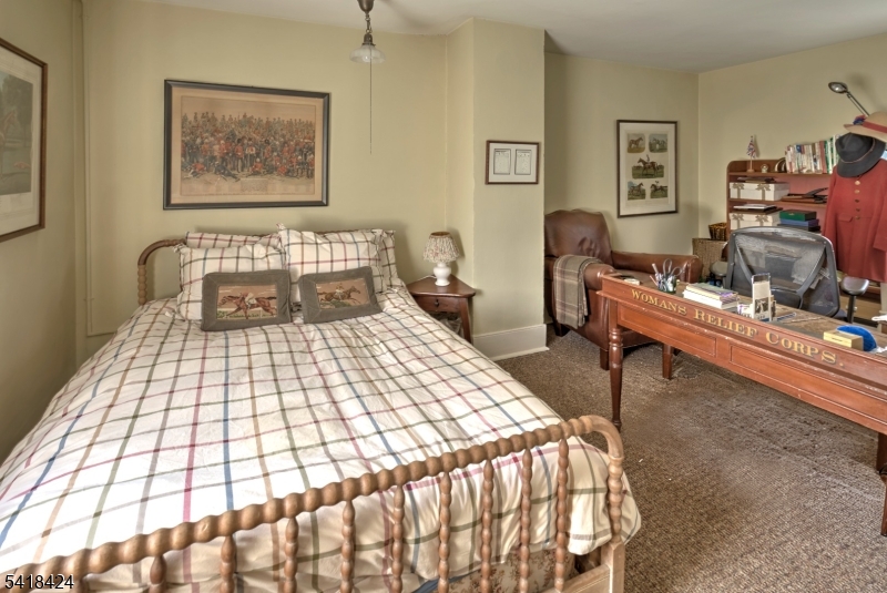 11 Halstead Street Clinton, NJ 08809 - Photo 15 of 30