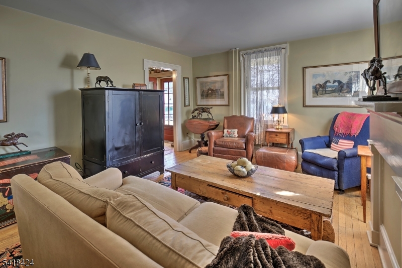 11 Halstead Street Clinton, NJ 08809 - Photo 5 of 30