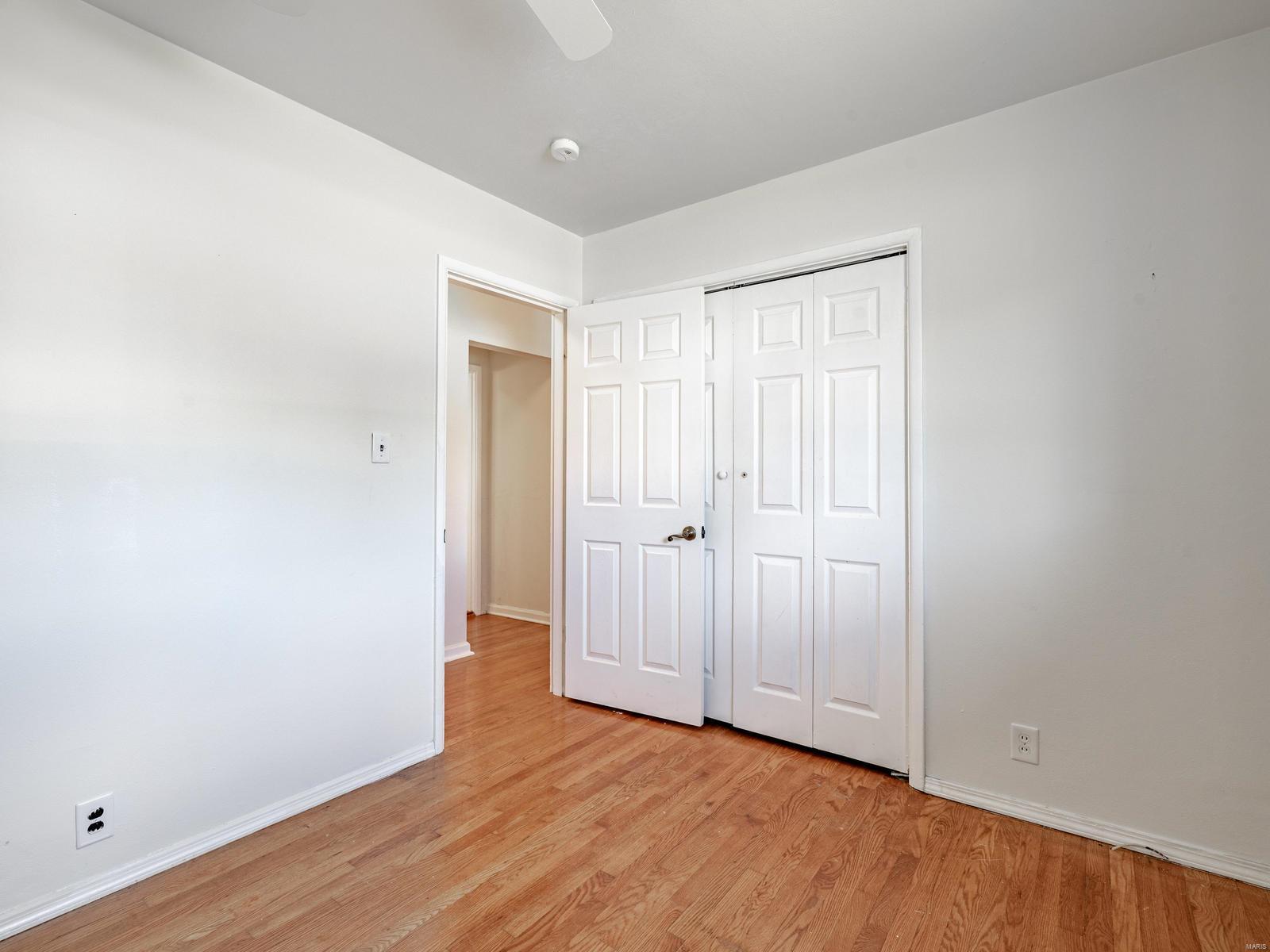 9754 MacKenzie Road St. Louis, MO 63123 - Photo 13 of 26