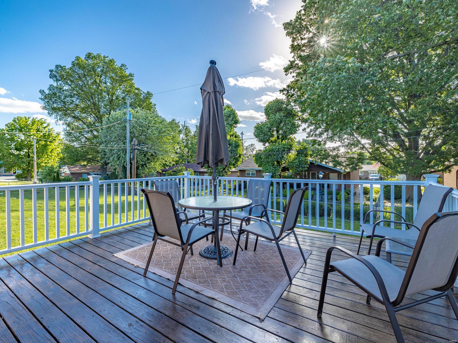 9754 MacKenzie Road St. Louis, MO 63123 - Photo 21 of 26