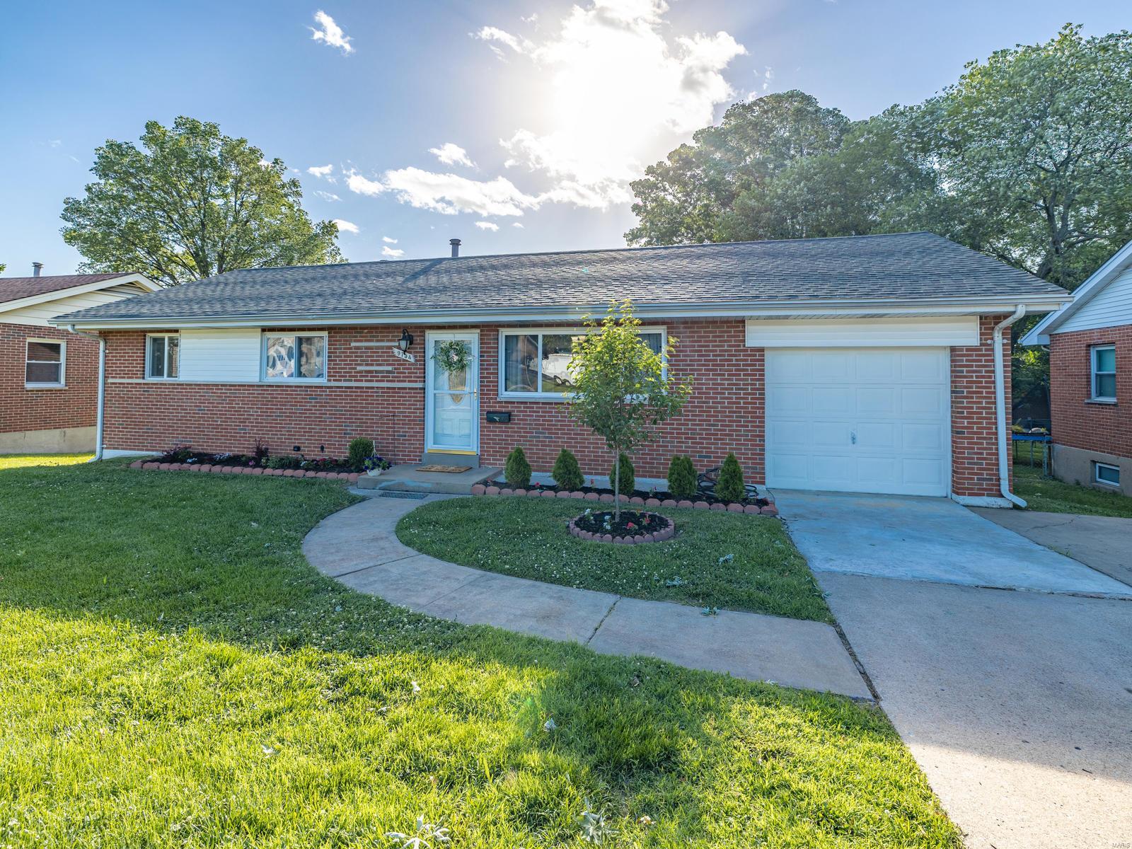 9754 MacKenzie Road St. Louis, MO 63123 - Photo 26 of 26