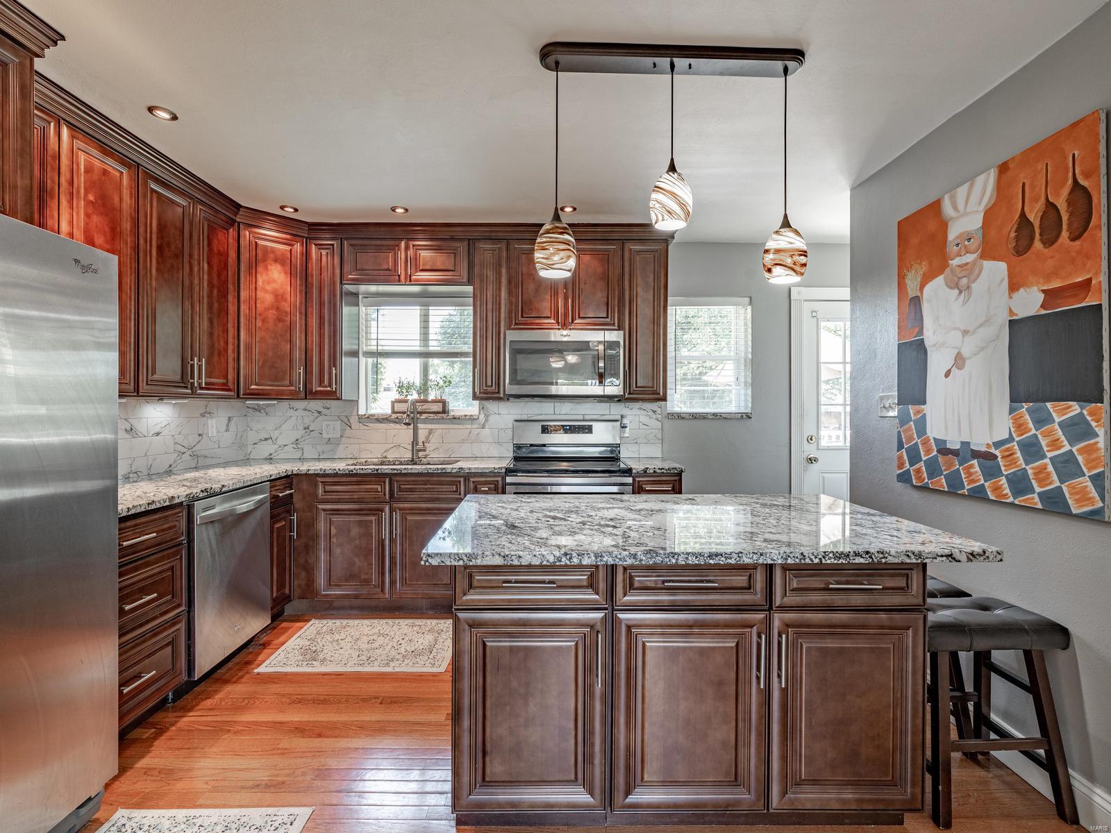 9754 MacKenzie Road St. Louis, MO 63123 - Photo 7 of 26