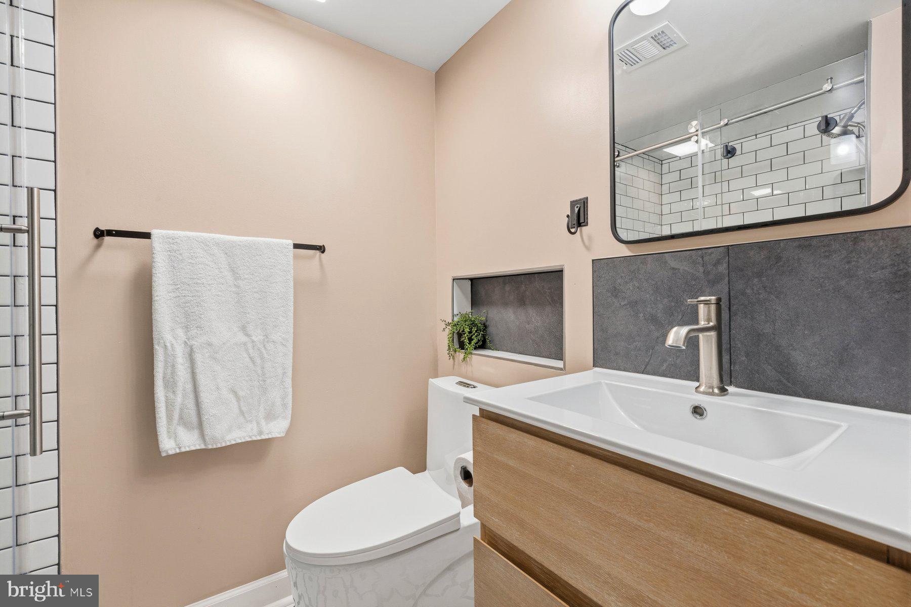 6231 Greeley Boulevard Springfield, VA 22152 - Photo 25 of 33