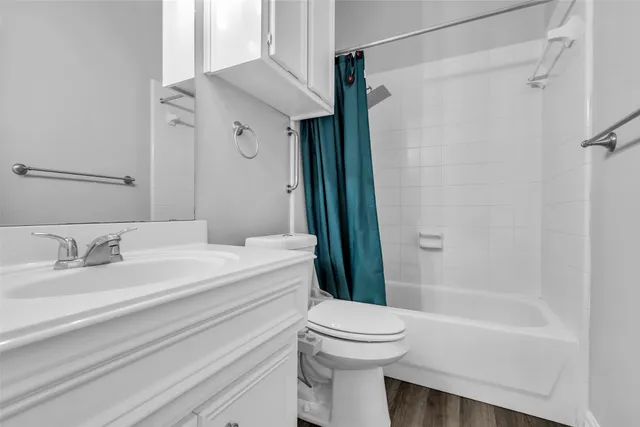 $339,000 | 3731 Crescent Drive, Pearland, TX 77584