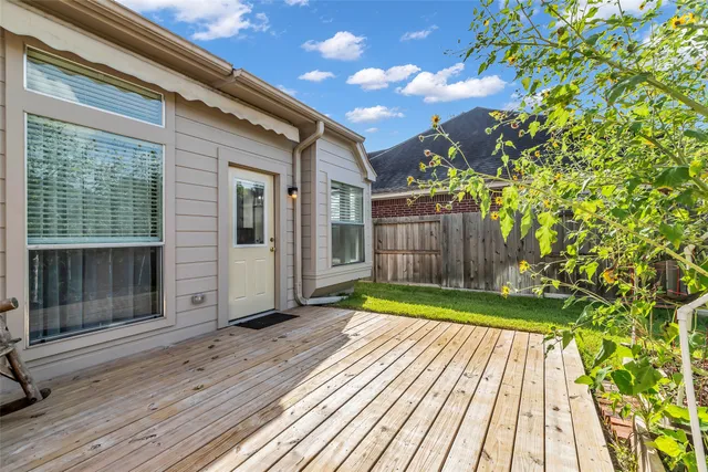 $339,000 | 3731 Crescent Drive, Pearland, TX 77584