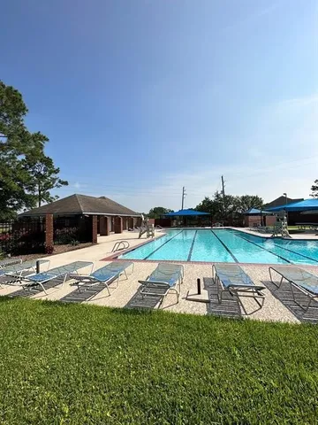 $339,000 | 3731 Crescent Drive, Pearland, TX 77584