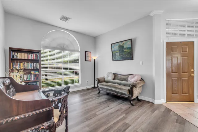 $339,000 | 3731 Crescent Drive, Pearland, TX 77584