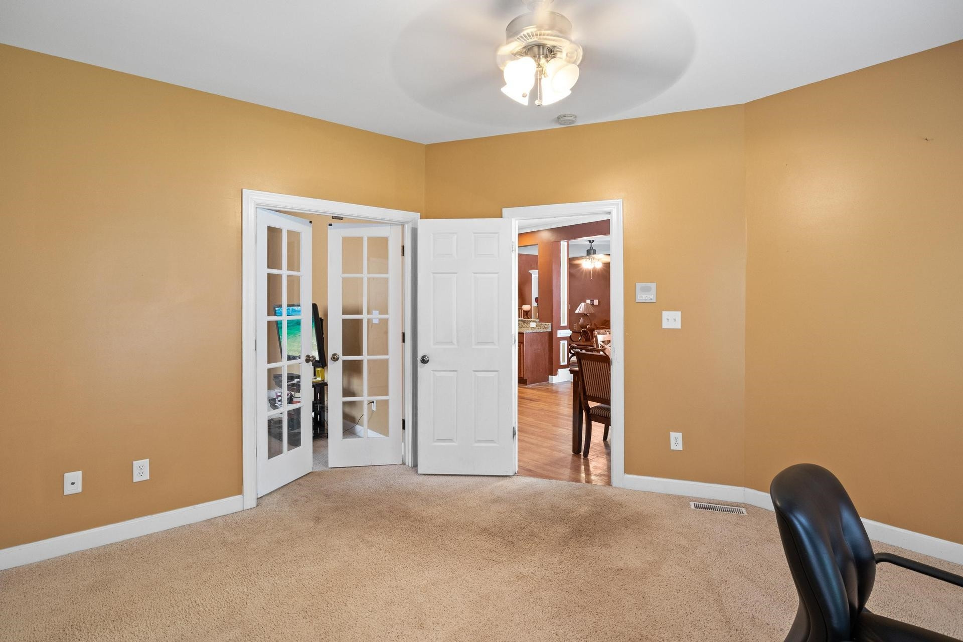 836 Crown Crossing Lane Raleigh, NC 27610 - Photo 21 of 32 Photo 21