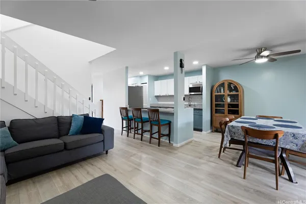 $740,000 | 94-325 Anania Drive, Unit 7, Mililani, HI 96789