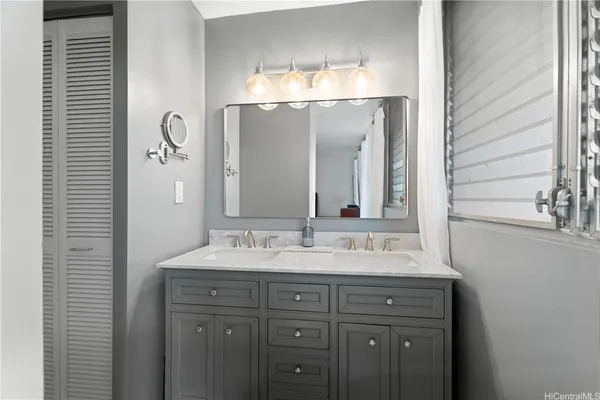 $740,000 | 94-325 Anania Drive, Unit 7, Mililani, HI 96789