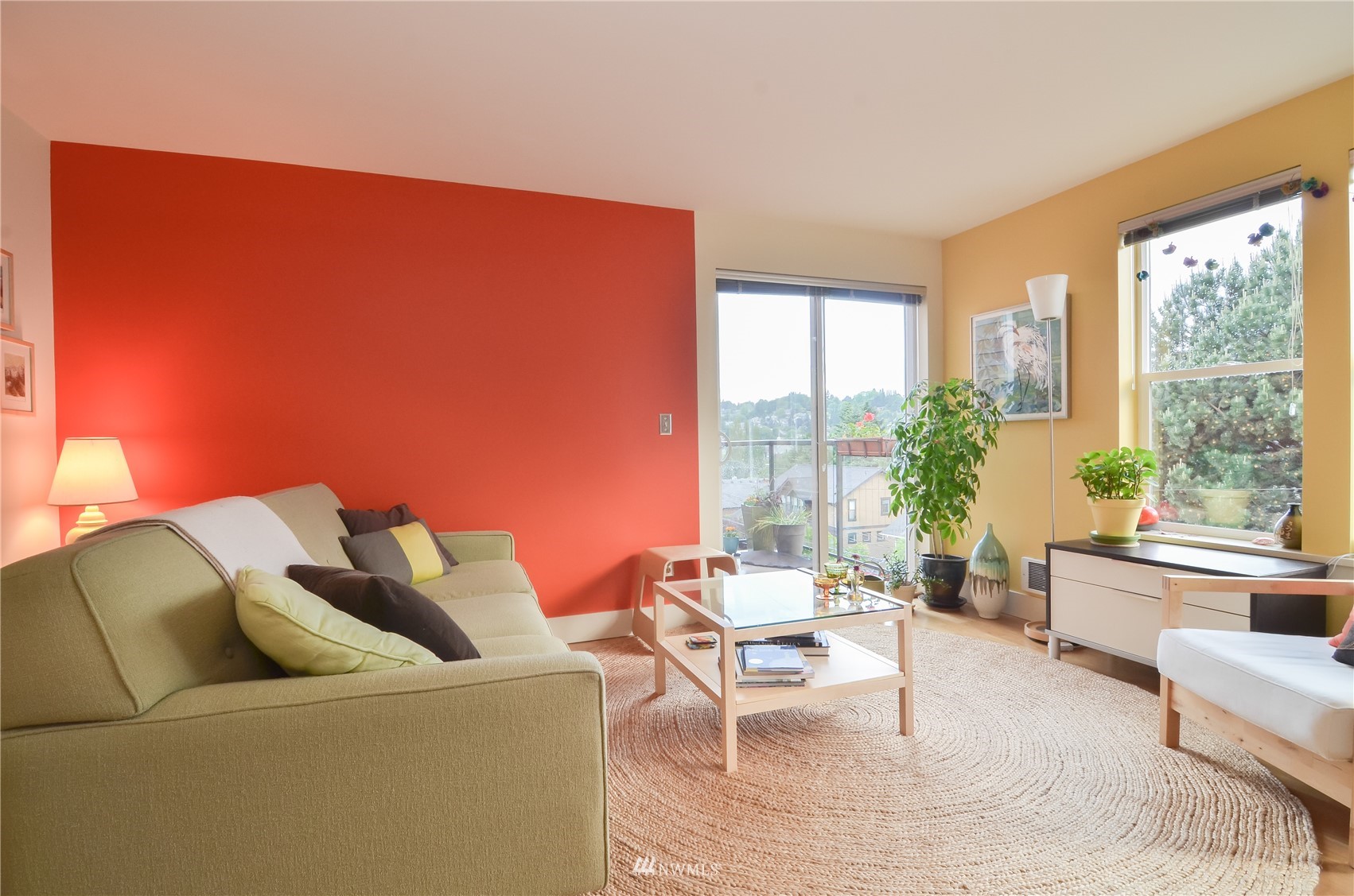 209 North 39th Street, Unit 301 Seattle, WA 98103 - Photo 6 of 24