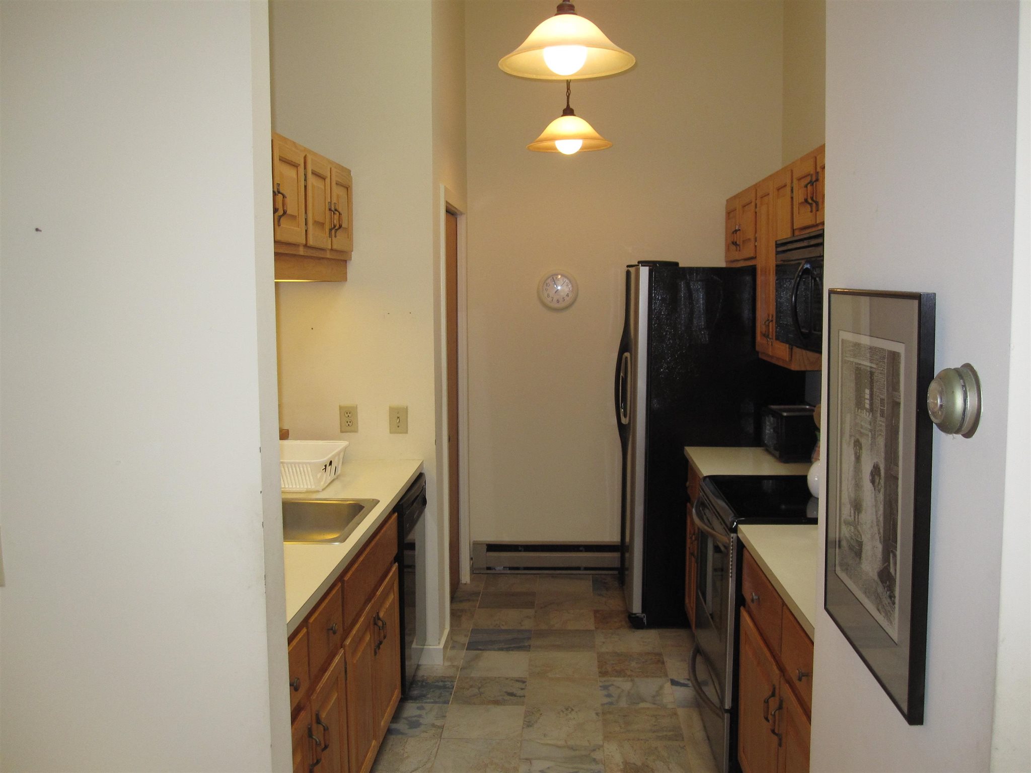 423 Alden Partridge Road, Unit 2D Hartford, VT 05059 - Photo 11 of 34 Gallery Image 11