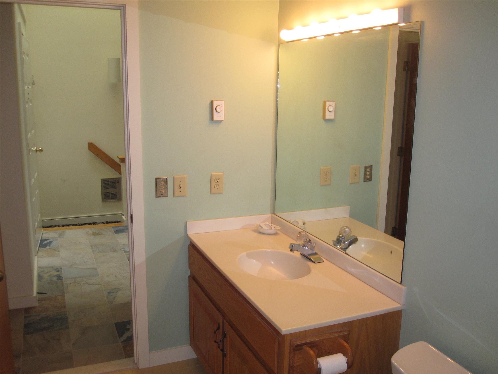423 Alden Partridge Road, Unit 2D Hartford, VT 05059 - Photo 18 of 34 Gallery Image 18