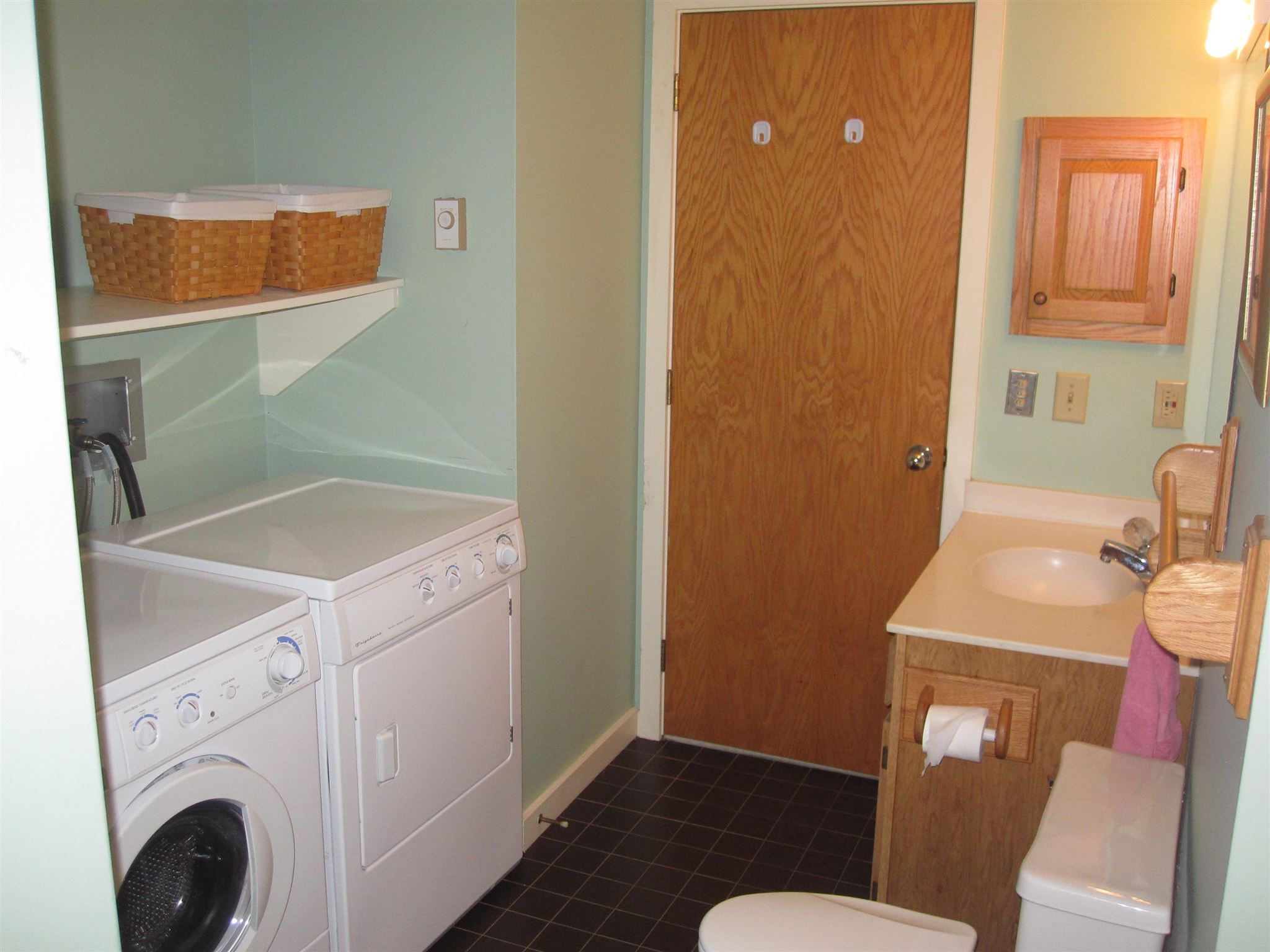423 Alden Partridge Road, Unit 2D Hartford, VT 05059 - Photo 30 of 34 Gallery Image 30