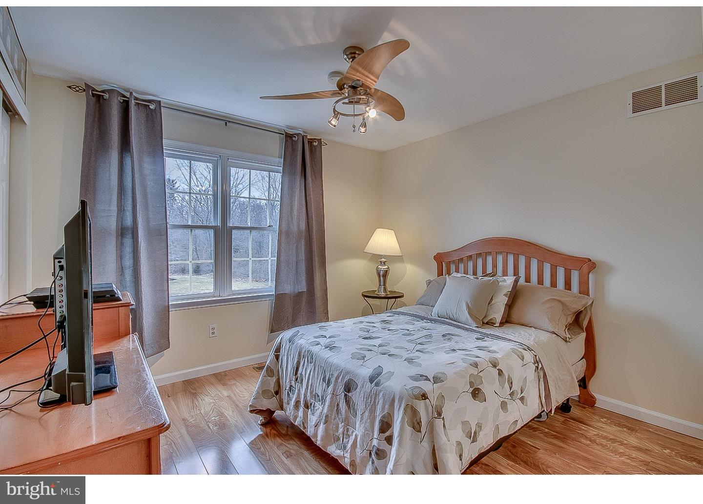 2256 Ridge View Drive Warrington, PA 18976 - Photo 17 of 25 Gallery Image 17
