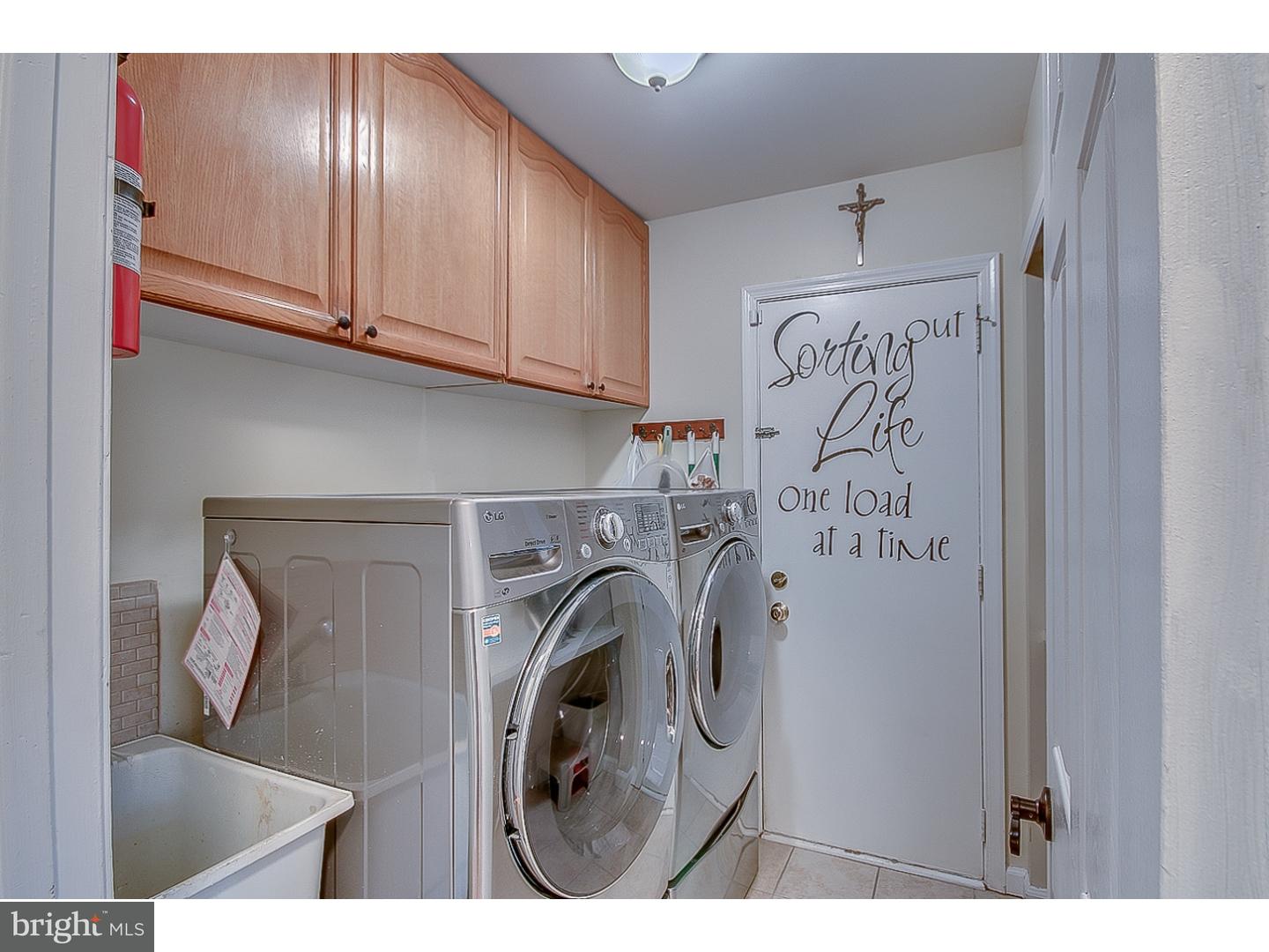 2256 Ridge View Drive Warrington, PA 18976 - Photo 7 of 25 Gallery Image 7
