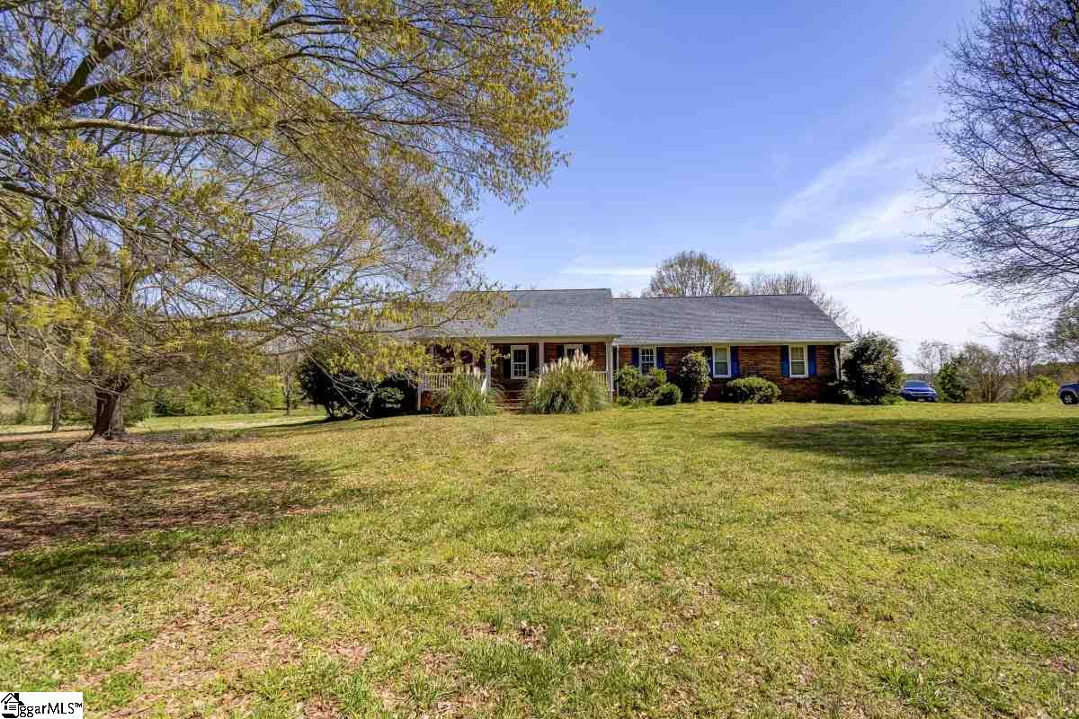 371 Davis Road Pelzer, SC 29669 - Photo 1 of 32