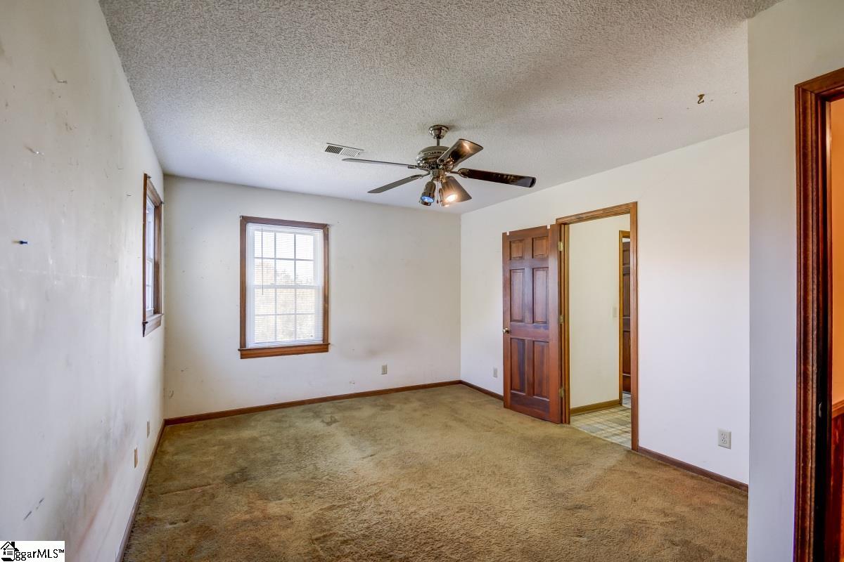 371 Davis Road Pelzer, SC 29669 - Photo 20 of 32