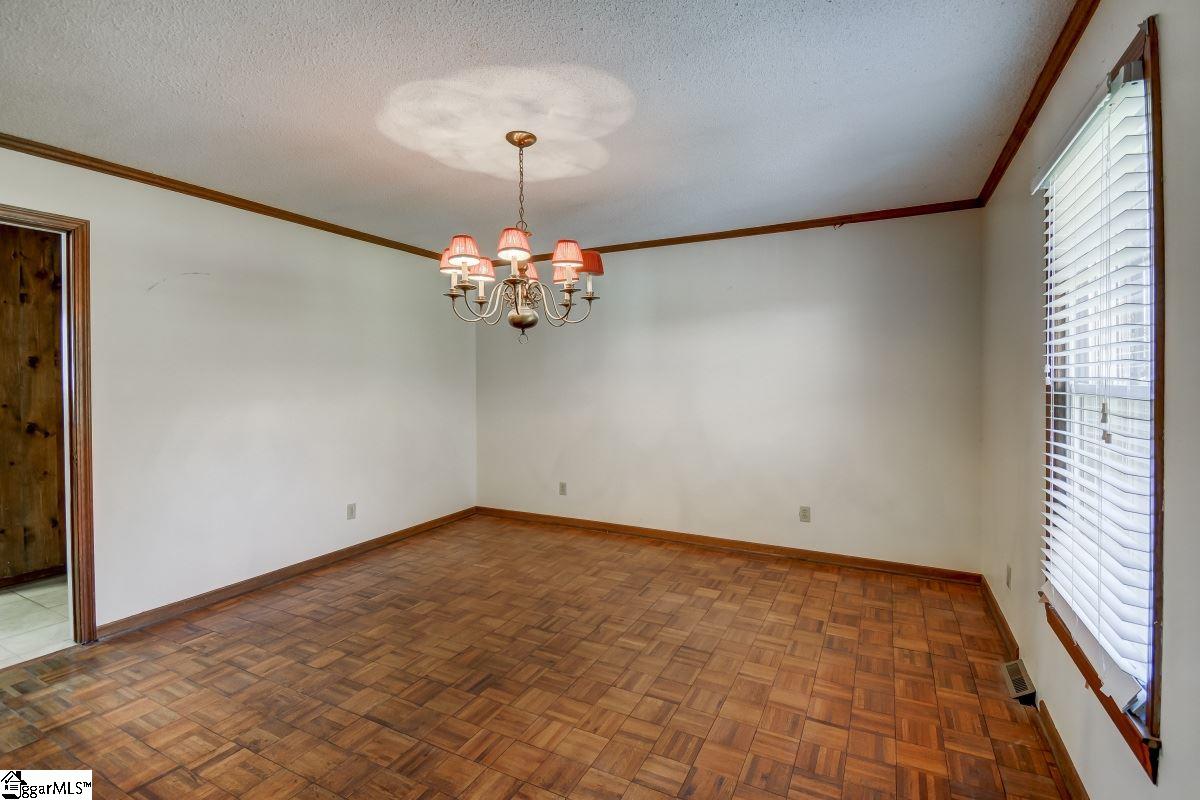 371 Davis Road Pelzer, SC 29669 - Photo 5 of 32