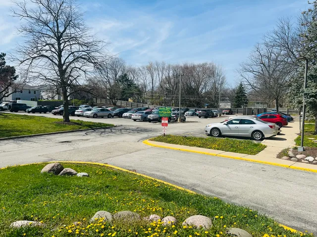 $139,500 | 1750 North Marywood Avenue, Unit 315, Aurora, IL 60505