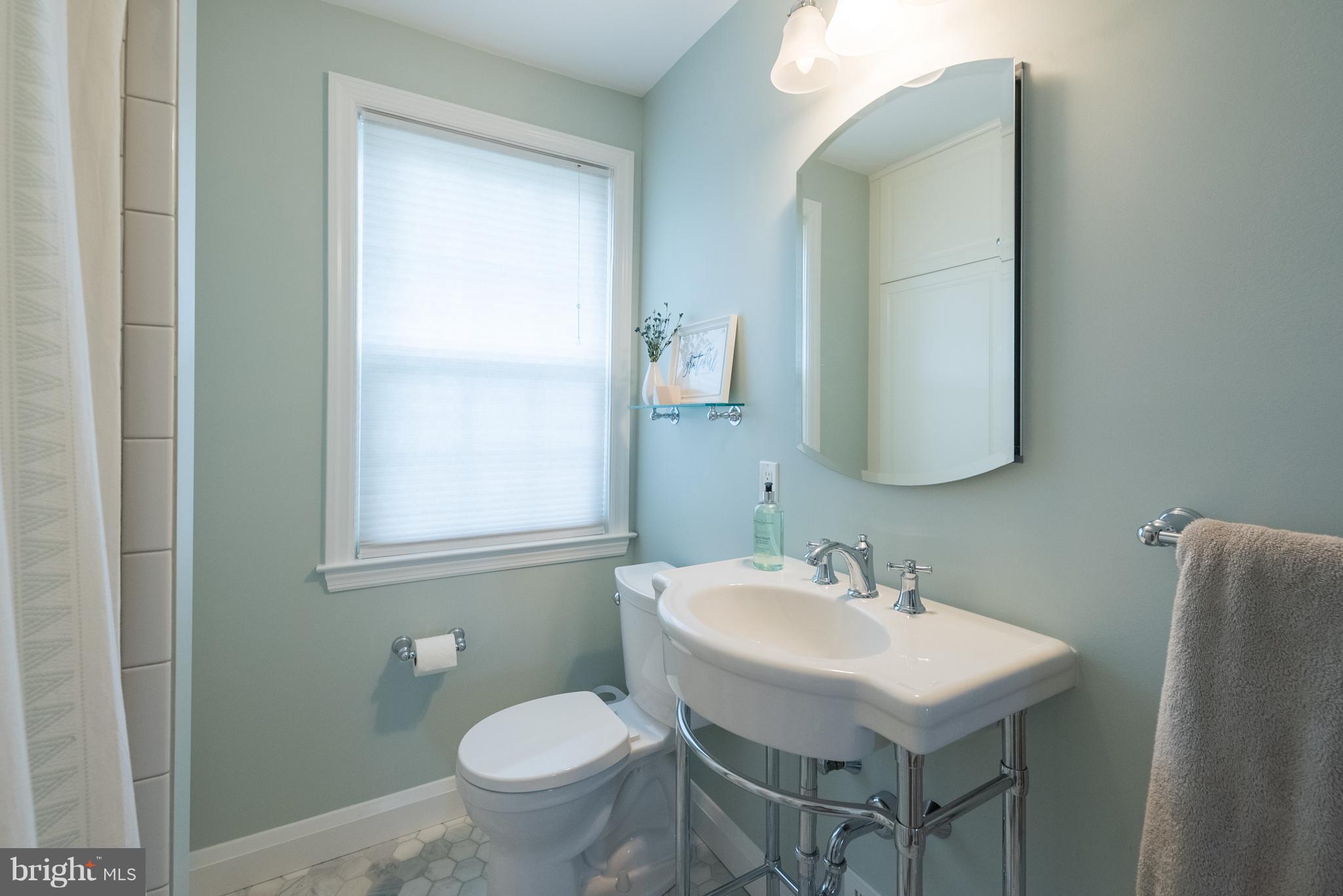 8229 Pleasant Plains Road Towson, MD 21286 - Photo 14 of 30 Bath