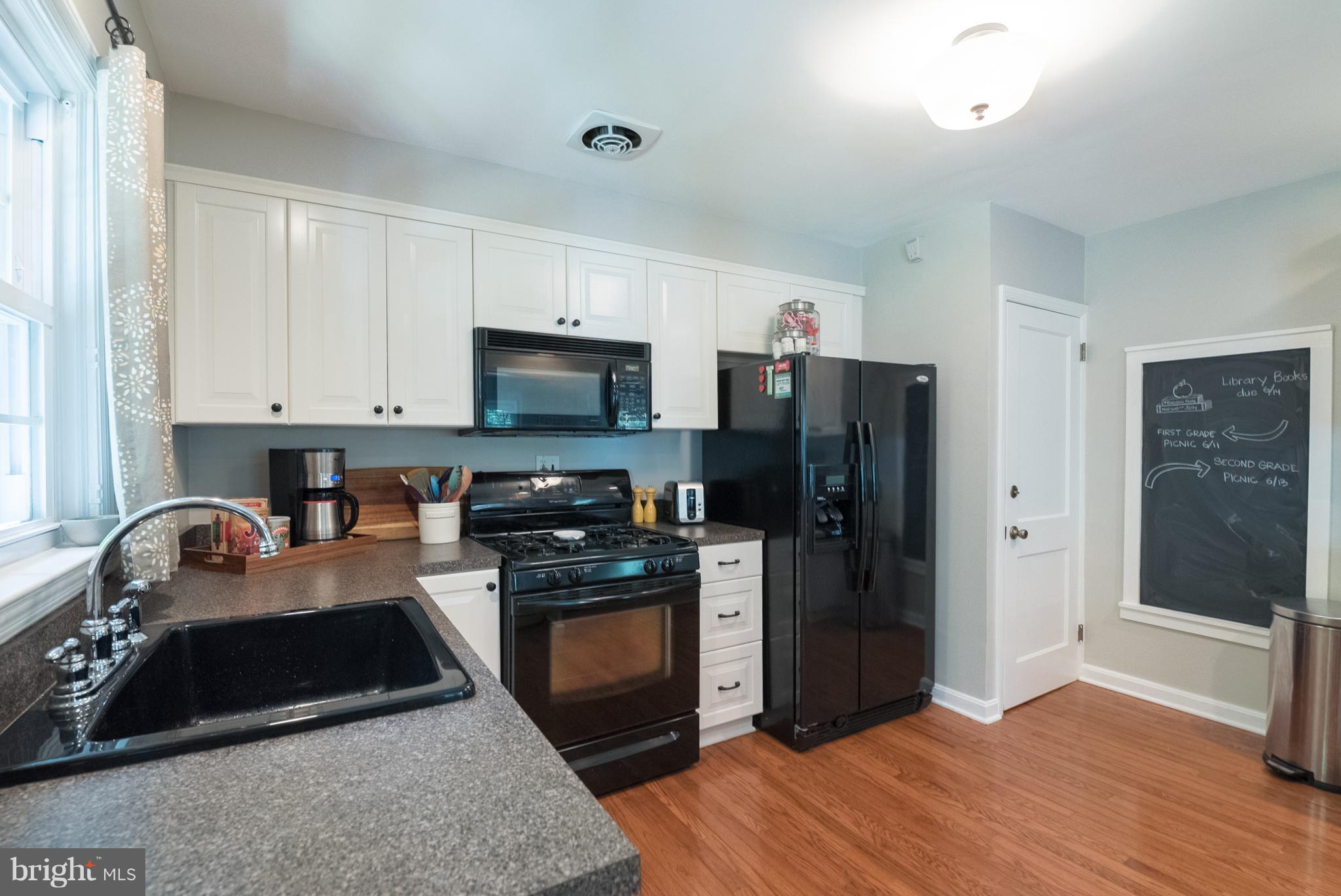 8229 Pleasant Plains Road Towson, MD 21286 - Photo 8 of 30 Kitchen