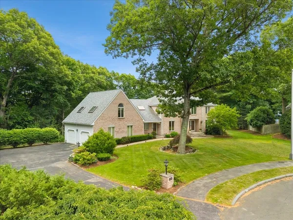 $1,895,000 | 126 Sycamore Road, Braintree, MA 02184
