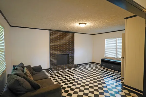 $238,500 | 85 Charjean Drive, Jackson, TN 38305