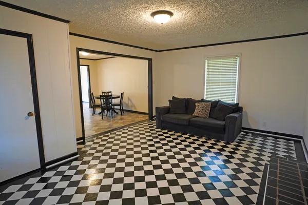 $238,500 | 85 Charjean Drive, Jackson, TN 38305