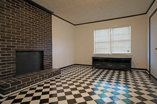 $238,500 | 85 Charjean Drive, Jackson, TN 38305