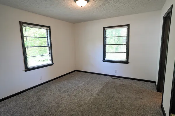 $238,500 | 85 Charjean Drive, Jackson, TN 38305