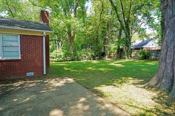 $238,500 | 85 Charjean Drive, Jackson, TN 38305
