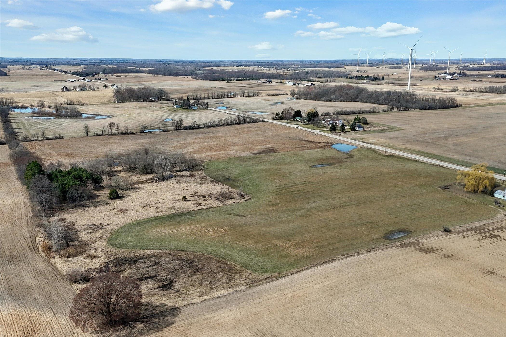 2325 West Baseline Road Mount Pleasant, MI 48858 - Photo 13 of 15 1920244-C3D46649-B2F7-49F9-BB7C-FD45178B214E.JPG