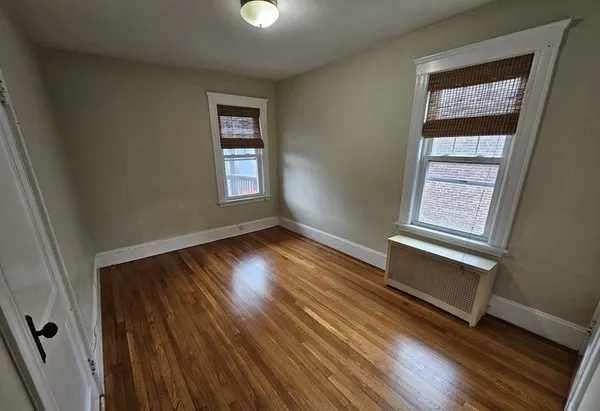 $3,600 | 82 Walnut Street, Unit 3, Brookline, MA 02445