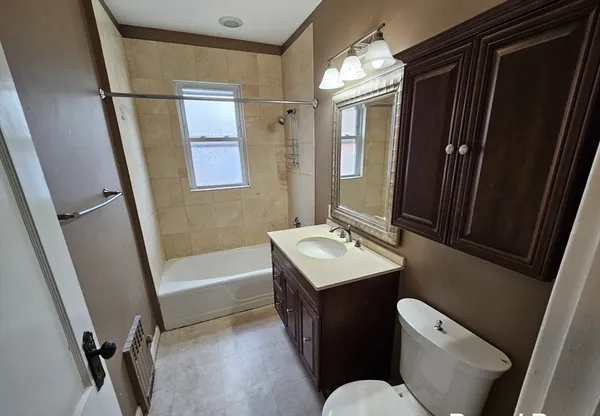 $3,600 | 82 Walnut Street, Unit 3, Brookline, MA 02445