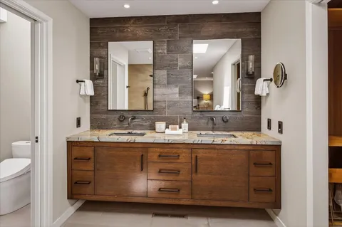 $3,898,000 | 5 Sandstone Street, Portola Valley, CA 94028