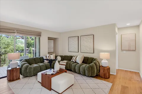 $3,898,000 | 5 Sandstone Street, Portola Valley, CA 94028