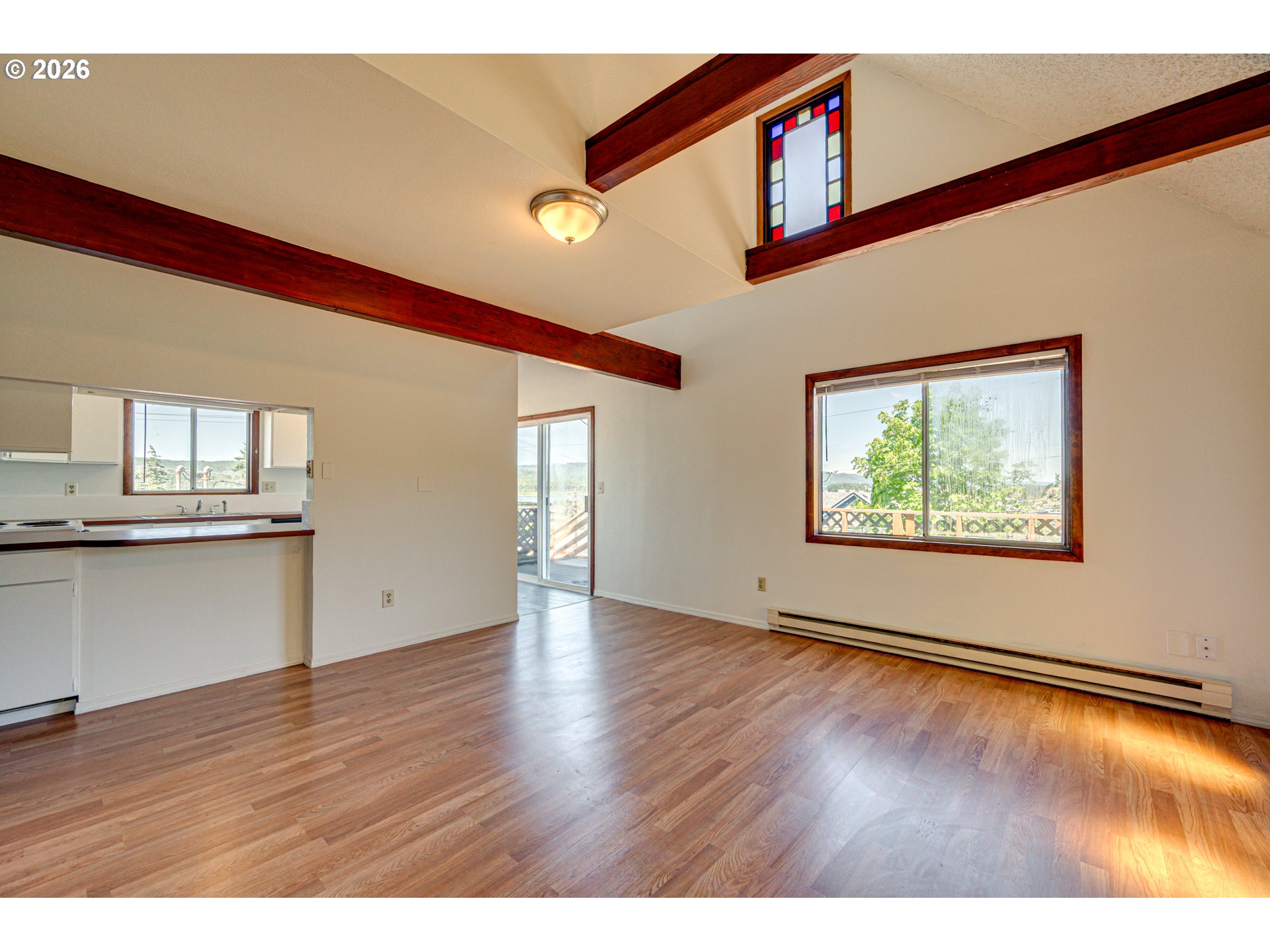 135 Date Street Kalama, WA 98625 - Photo 2 of 24