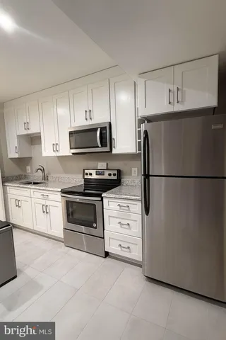 $1,800 | 25287 Justice Drive, Chantilly, VA 20152