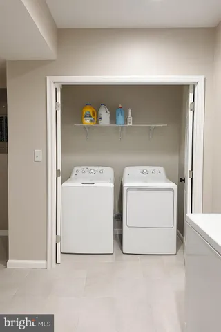 $1,800 | 25287 Justice Drive, Chantilly, VA 20152