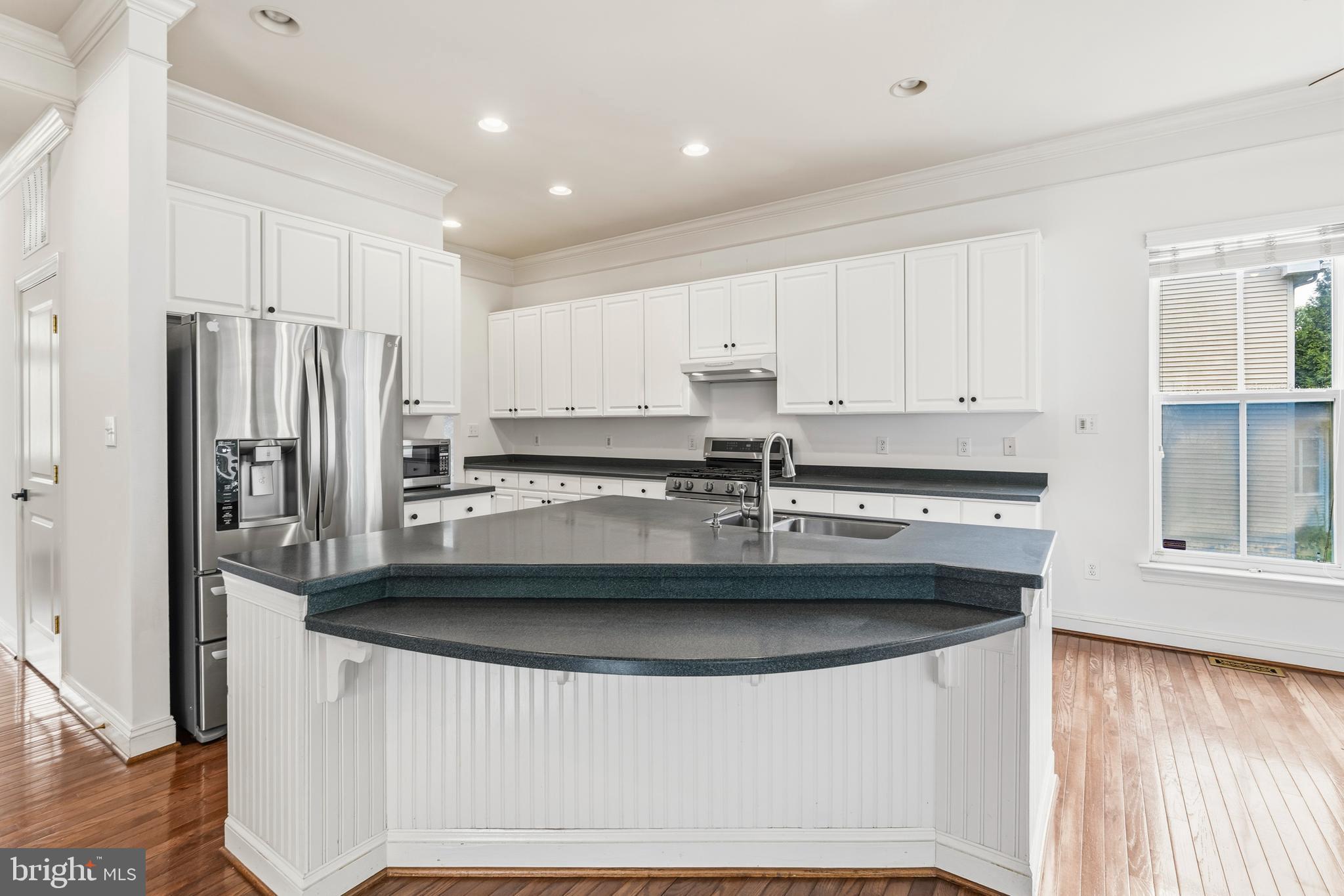 22409 Brook Point Way Clarksburg, MD 20871 - Photo 22 of 76