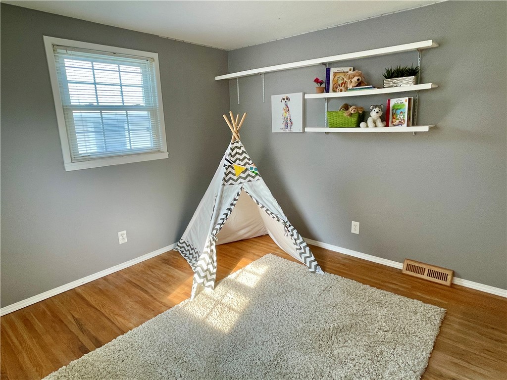 93 Armstrong Road Greece, NY 14616 - Photo 14 of 26