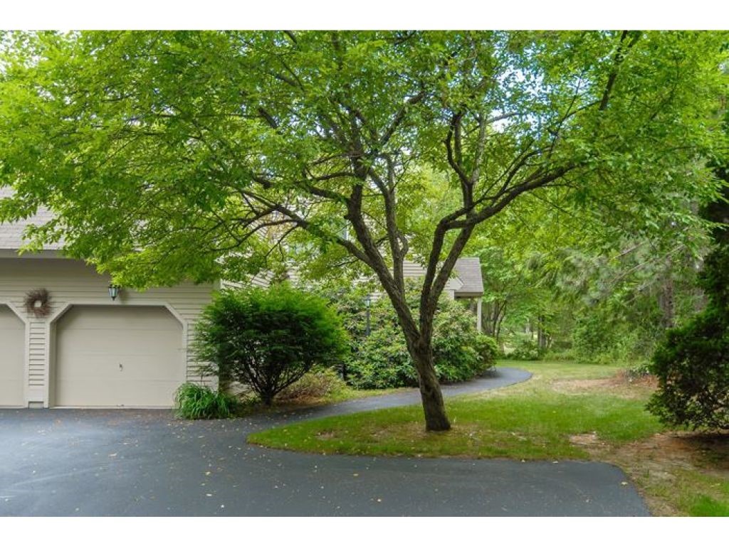 13 Stratham Green Road, Unit 13 Stratham, NH 03885 - Photo 10 of 24